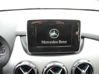 MERCEDES-BENZ B 180 usata, con Lettore CD