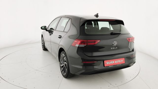 VOLKSWAGEN Golf usata, con Sistema di navigazione