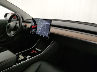 TESLA Model 3 usata, con Luci diurne LED