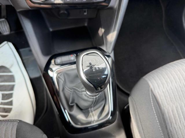 OPEL Corsa usata, con USB