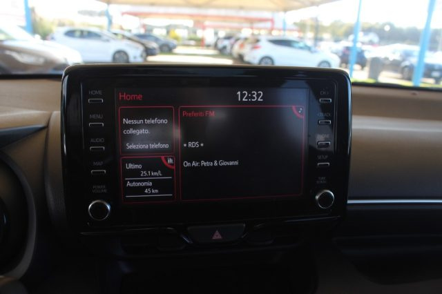 TOYOTA Yaris usata, con Specchietti laterali elettrici