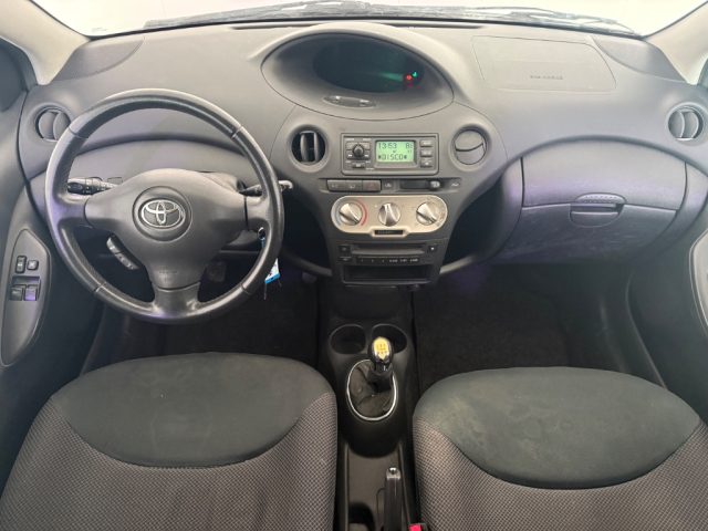 TOYOTA Yaris usata 6