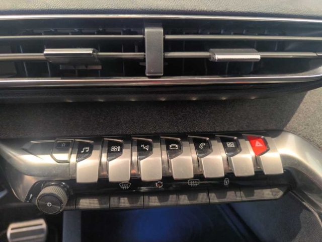 PEUGEOT 3008 usata, con Bluetooth
