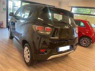 MAHINDRA KUV100 usata, con Airbag