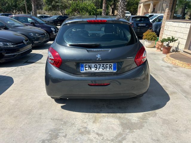 PEUGEOT 208 usata, con Alzacristalli elettrici