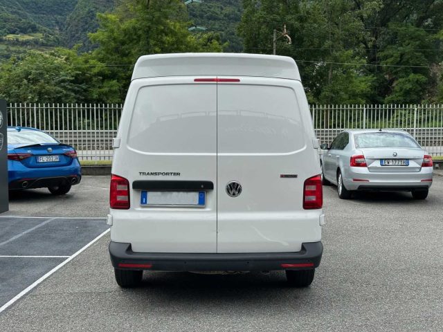VOLKSWAGEN Transporter usata, con Autoradio