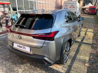 LEXUS UX 250h usata, con Climatizzatore