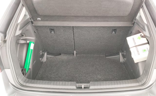 SKODA Fabia usata, con Volante in pelle