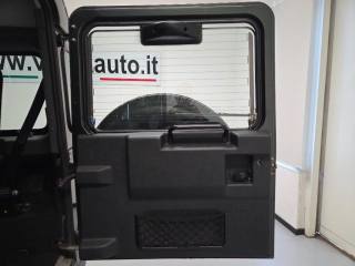 LAND ROVER Defender usata 26