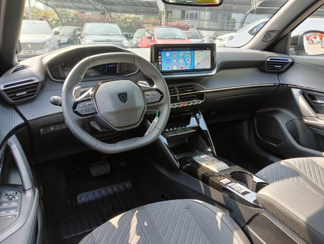 PEUGEOT 2008 usata, con Autoradio