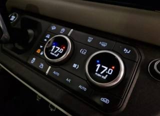 LAND ROVER Defender usata, con Chiusura centralizzata
