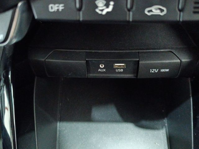 KIA Stonic usata, con Sensori di parcheggio posteriori