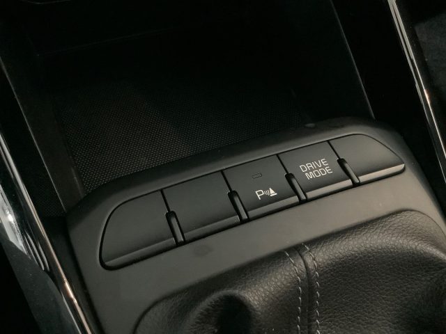 KIA Rio usata, con Telecamera per parcheggio assistito