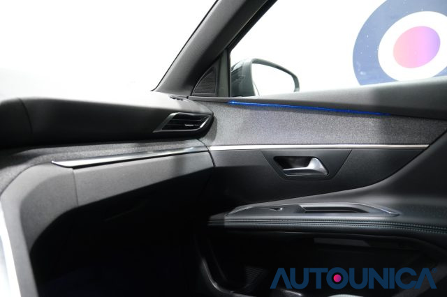 PEUGEOT 3008 usata, con Sensore di pioggia