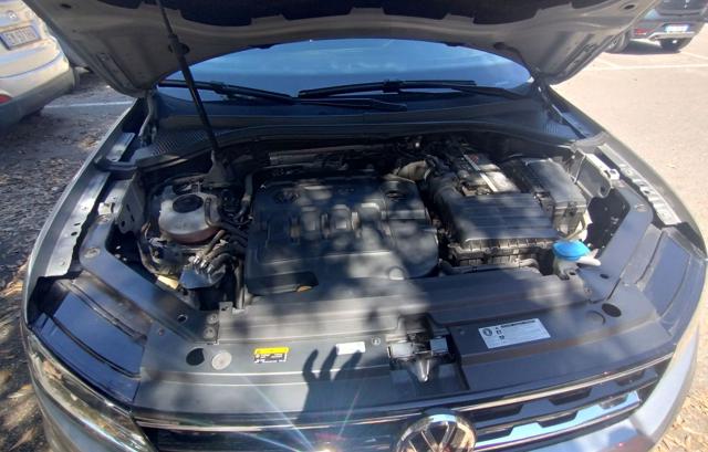 VOLKSWAGEN Tiguan usata, con Volante multifunzione