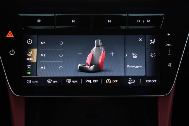 MASERATI Grecale usata, con Touch screen