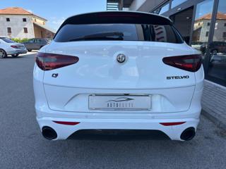 ALFA ROMEO Stelvio usata, con Autoradio