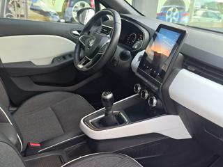 RENAULT Clio usata, con Controllo trazione