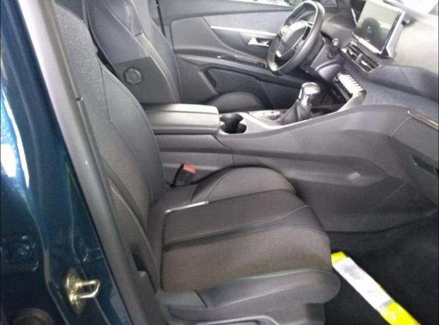 PEUGEOT 5008 usata, con Autoradio