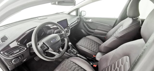 FORD Fiesta usata, con Telecamera per parcheggio assistito