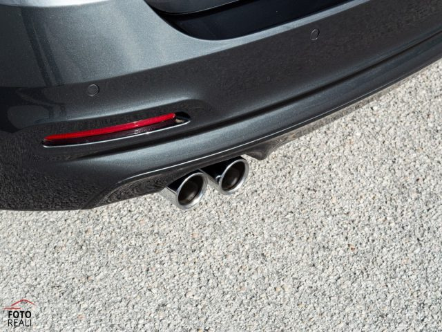 BMW 320 usata, con Bluetooth