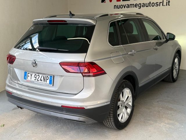 VOLKSWAGEN Tiguan usata, con Autoradio