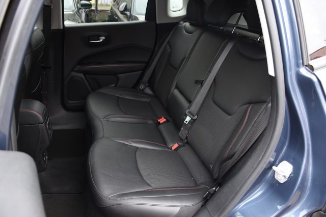 JEEP Compass usata, con Autoradio