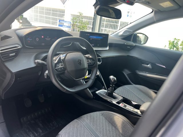PEUGEOT 208 usata, con USB