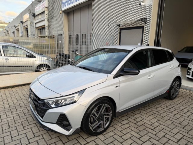 HYUNDAI i20 usata, con Airbag laterali