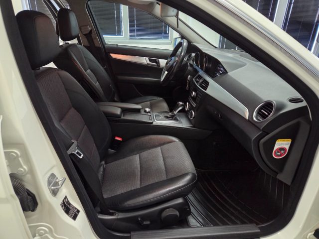 MERCEDES-BENZ C 220 usata, con Park Distance Control