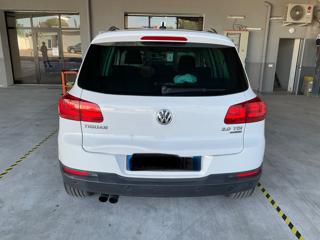 VOLKSWAGEN Tiguan usata, con Autoradio