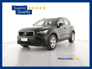 VOLVO XC40 T2 MOMENTUM CORE