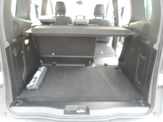 RENAULT Kangoo usata, con Sedile posteriore sdoppiato