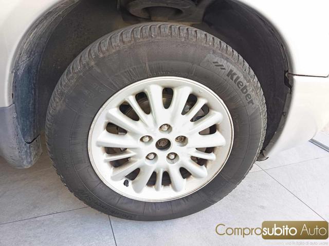 CHRYSLER Grand Voyager usata, con Fendinebbia