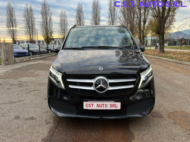 MERCEDES-BENZ V 220 usata, con Airbag