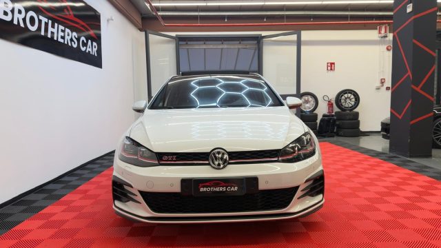 VOLKSWAGEN Golf GTI usata, con Airbag