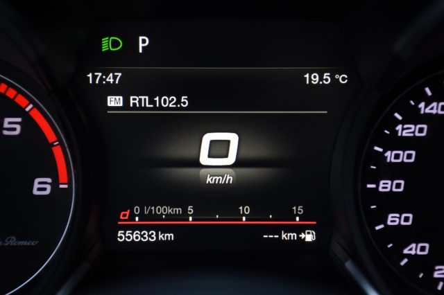 ALFA ROMEO Stelvio usata, con Controllo automatico clima