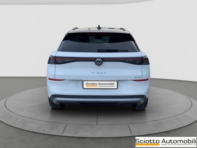 VOLKSWAGEN T-Roc usata, con Autoradio