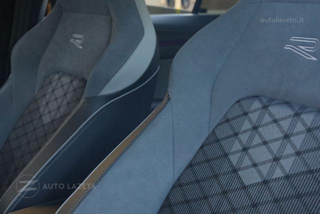 VOLKSWAGEN Golf usata, con Autoradio digitale