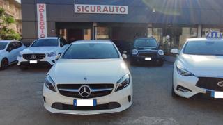 MERCEDES-BENZ A 180 d Sport "NAVI"LED"PELLE"CAMERA"17"