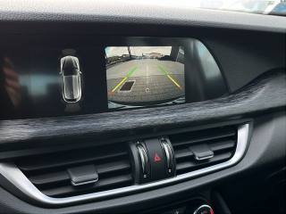 ALFA ROMEO Stelvio usata, con Autoradio digitale