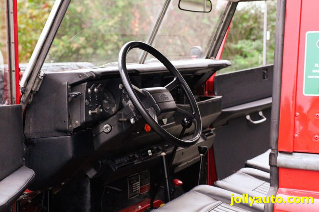 LAND ROVER Defender usata 105