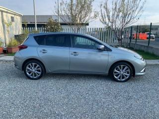 TOYOTA Auris usata, con Alzacristalli elettrici