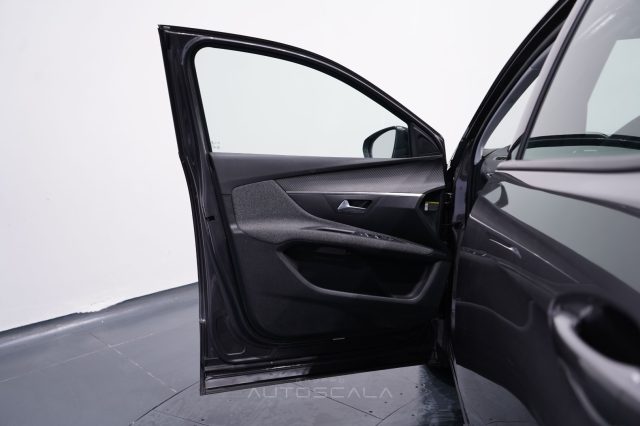 PEUGEOT 3008 usata, con Cruise Control