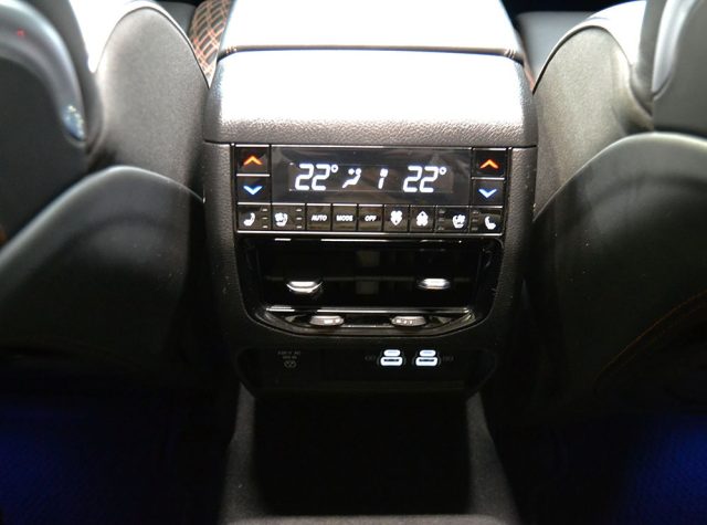 JEEP Grand Cherokee usata, con Controllo automatico clima