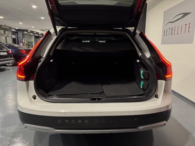 VOLVO V90 Cross Country usata, con Sistema di navigazione
