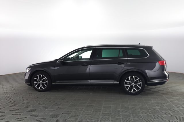 VOLKSWAGEN Passat usata 5
