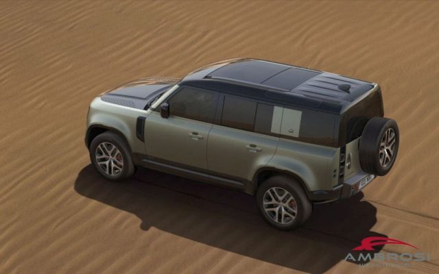 LAND ROVER Defender usata 6