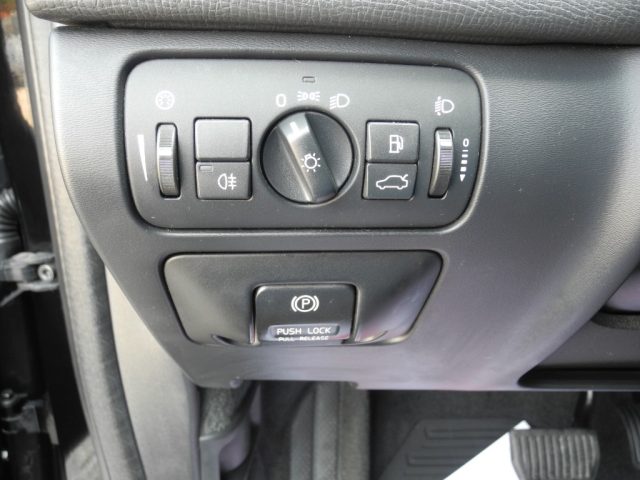 VOLVO XC60 usata, con Luce d