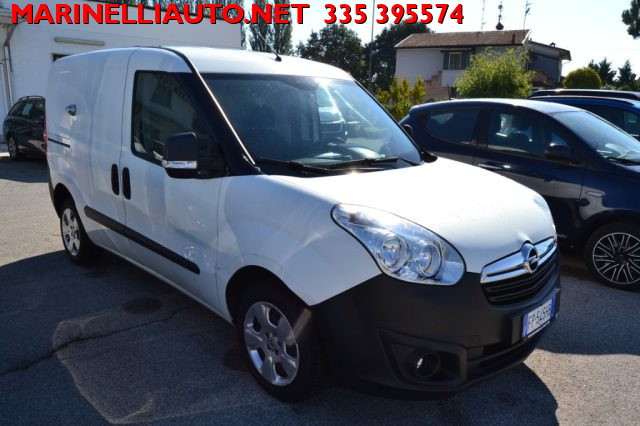 OPEL Combo usata, con Autoradio